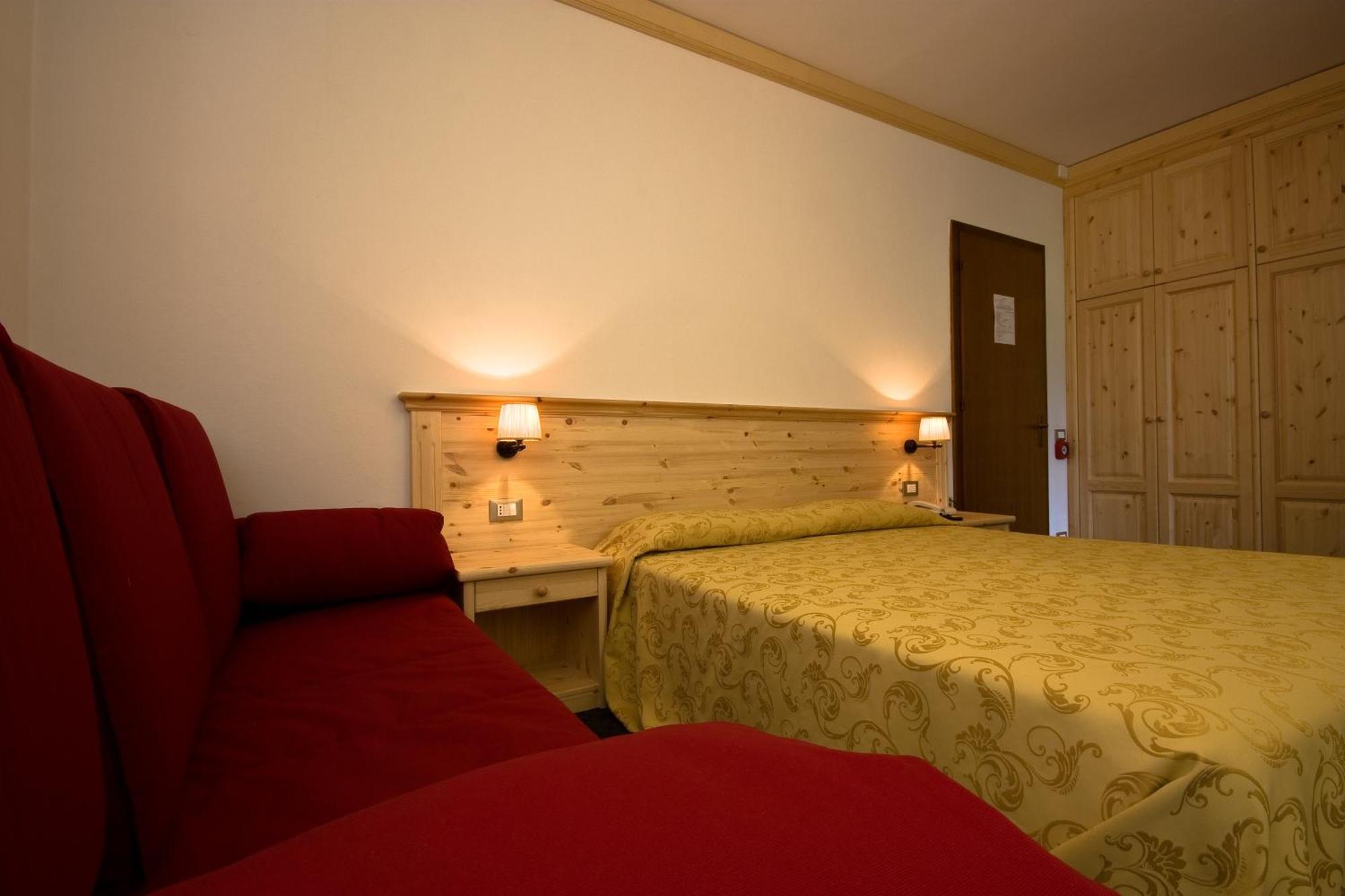 Sport Hotel Prodongo Brallo Di Pregola Phòng bức ảnh